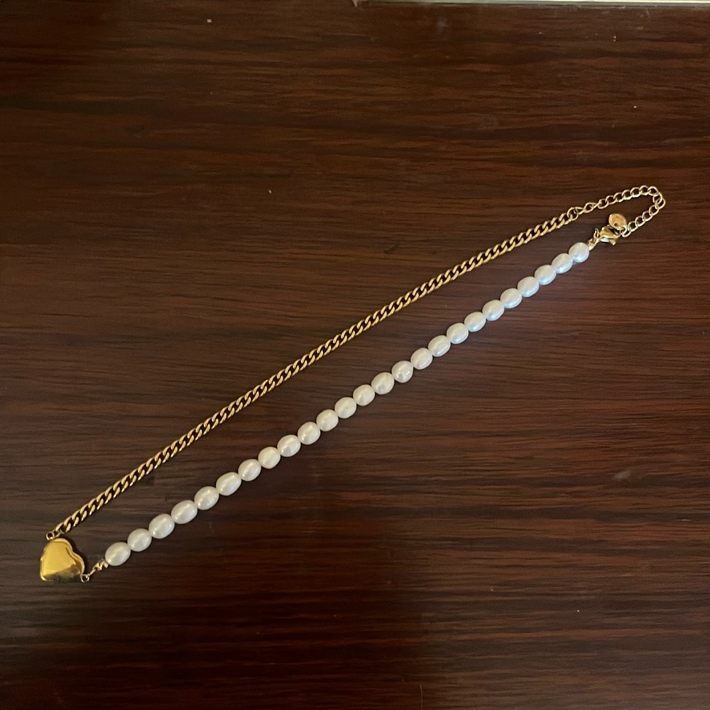 Faux Pearl and gold plated on steel necklace
